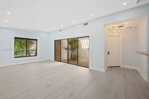 7366 SW 105th Pl, Miami, FL 33173 - Photo 2