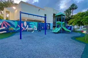 20300 W Country Club Dr, Aventura, FL 33180 - Photo 16