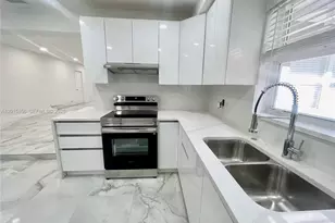 1649 NE 8th Ave, Fort Lauderdale, FL 33305 - Photo 10