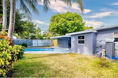1649 NE 8th Ave, Fort Lauderdale, FL 33305 - Photo 2