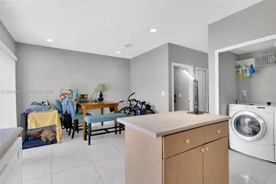 1660 SE 30th St, Homestead, FL 33035 - Photo 14