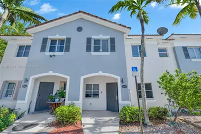 1660 SE 30th St, Homestead, FL 33035 - Photo 1