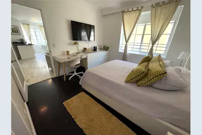 130 3rd St #205, Miami Beach, FL 33139 - Photo 12