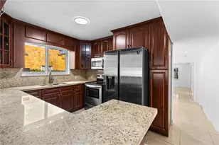 1835 SW 18th St, Miami, FL 33145 - Photo 18
