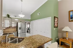 5471 W 27th Ct, Hialeah, FL 33016 - Photo 6