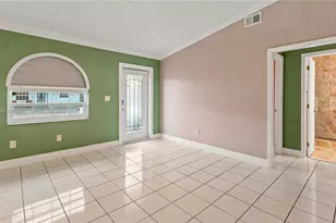 5471 W 27th Ct, Hialeah, FL 33016 - Photo 2