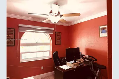 5471 W 27th Ct, Hialeah, FL 33016 - Photo 18