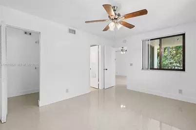 10131 W Sunrise Blvd #204, Plantation, FL 33322 - Photo 16