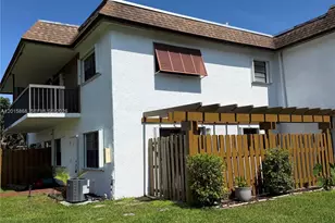6904 NW 169th St, Hialeah, FL 33015 - Photo 2