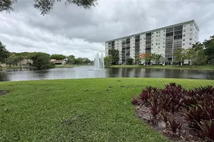 2236 N Cypress Bend Dr, Pompano Beach, FL 33069 - Photo 46