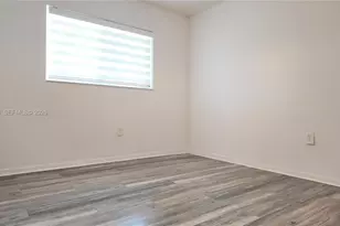 2236 N Cypress Bend Dr, Pompano Beach, FL 33069 - Photo 10