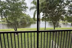 2236 N Cypress Bend Dr, Pompano Beach, FL 33069 - Photo 28
