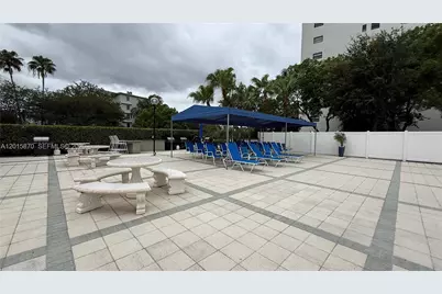 2236 N Cypress Bend Dr #207, Pompano Beach, FL 33069 - Photo 60
