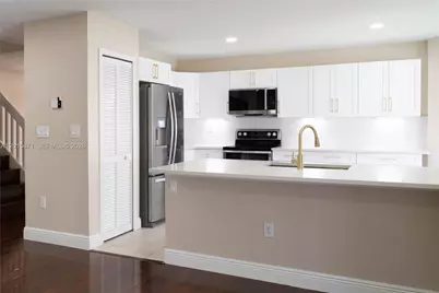 [Address not provided], Pembroke Pines, FL 33029 - Photo 12