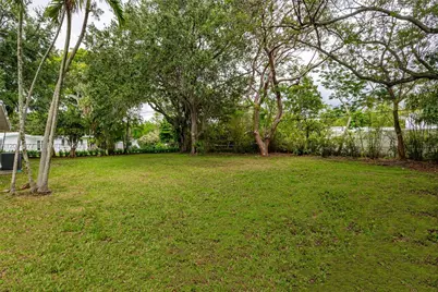 12725 SW 80th Ave, Pinecrest, FL 33156 - Photo 6