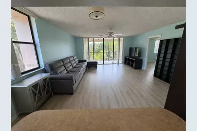 6800 Cypress Rd #415, Plantation, FL 33317 - Photo 1