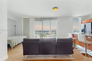 185 SW 7th St, Miami, FL 33130 - Photo 4