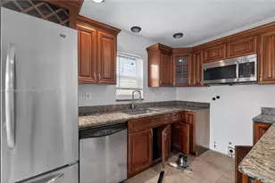 7913 Tam Oshanter Blvd, North Lauderdale, FL 33068 - Photo 16