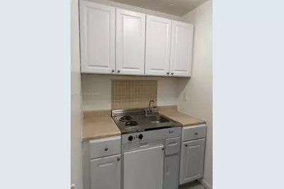 3031 NE 21 Ter #7, Oakland Park, FL 33306 - Photo 2