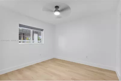 13880 NE 20th Pl #2, North Miami Beach, FL 33181 - Photo 4