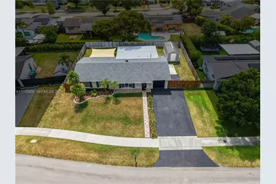 10460 SW 123rd Ct, Miami, FL 33186 - Photo 46