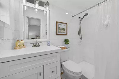 10460 SW 123rd Ct, Miami, FL 33186 - Photo 12
