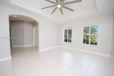 2890 NE 4th St, Homestead, FL 33033 - Photo 32
