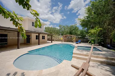 2890 NE 4th St, Homestead, FL 33033 - Photo 18