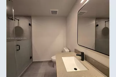 121 NE 5 St #709, Miami, FL 33132 - Photo 4