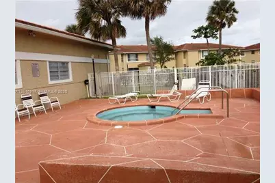 895 Twin Lakes Dr #1-F, Coral Springs, FL 33071 - Photo 16