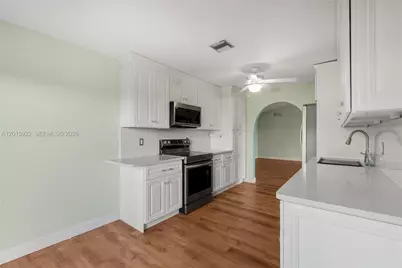 20013 Mona Cir, Boca Raton, FL 33434 - Photo 12