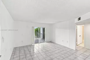 8660 SW 212th St, Cutler Bay, FL 33189 - Photo 4