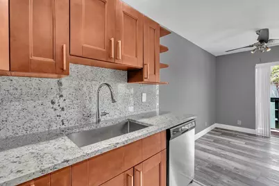 8911 NW 28th Dr #32B, Coral Springs, FL 33065 - Photo 8