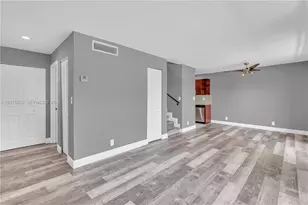 8911 NW 28th Dr, Coral Springs, FL 33065 - Photo 4