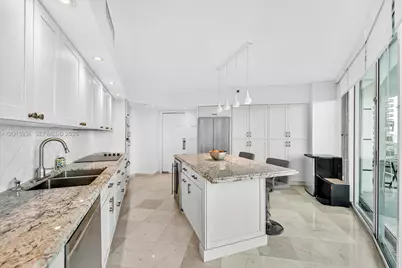 2127 Brickell Ave #2005, Miami, FL 33129 - Photo 6
