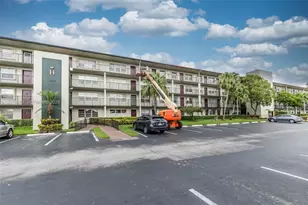 13355 SW 9th Ct, Pembroke Pines, FL 33027 - Photo 20