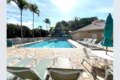 2450 S Coral Trace Cir, Delray Beach, FL 33445 - Photo 10