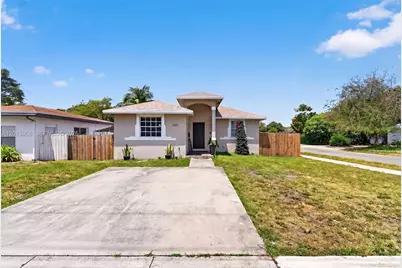 200 SW 2nd Ave, Hallandale Beach, FL 33009 - Photo 2