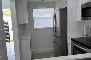 8010 SW 152nd Ave, Miami, FL 33193 - Photo 12