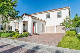 17046 SW 94th Ln, Miami, FL 33196 - Photo 2