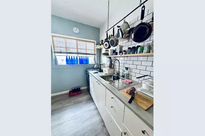 330 74th St #15, Miami Beach, FL 33141 - Photo 8