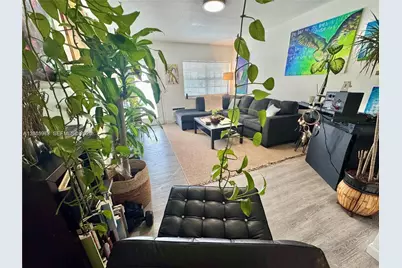 330 74th St #15, Miami Beach, FL 33141 - Photo 4
