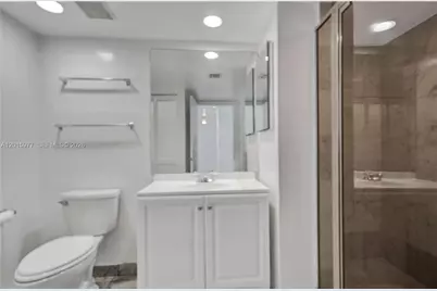 16425 Collins Ave #2715, Sunny Isles Beach, FL 33160 - Photo 6