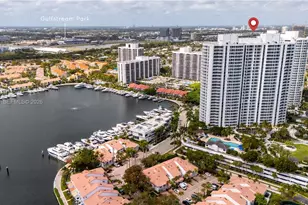 21055 Yacht Club Dr, Aventura, FL 33180 - Photo 44
