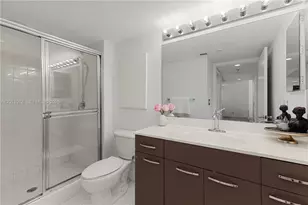 21055 Yacht Club Dr, Aventura, FL 33180 - Photo 22