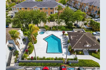 7200 NW 179th St #110, Hialeah, FL 33015 - Photo 30