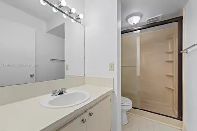 7200 NW 179th St #110, Hialeah, FL 33015 - Photo 24