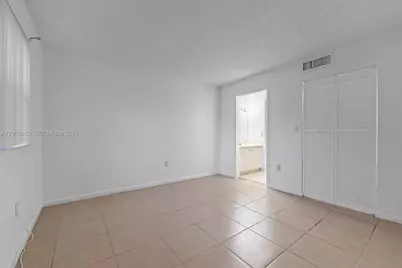 7200 NW 179th St #110, Hialeah, FL 33015 - Photo 22