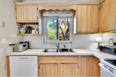 3300 Atlanta St #15F, Hollywood, FL 33021 - Photo 12