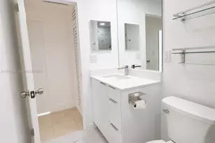1408 Brickell Bay Dr, Miami, FL 33131 - Photo 10